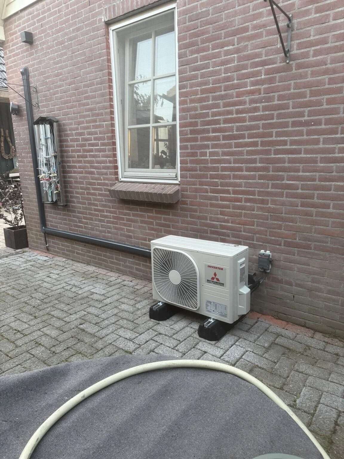 Binnenunit van de Mitsubishi Heavy Industries airco in Gameren